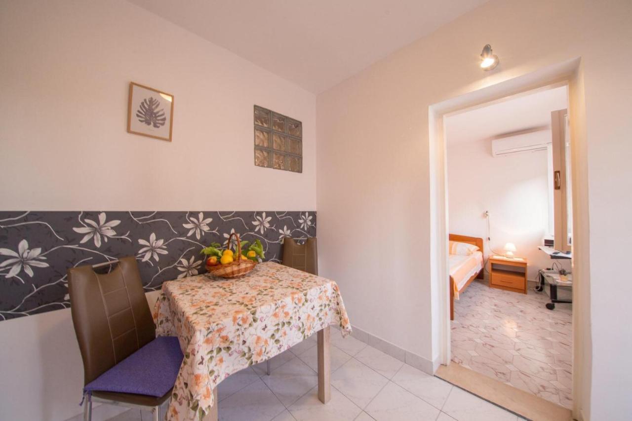 Apartmani Katija 코미자 외부 사진