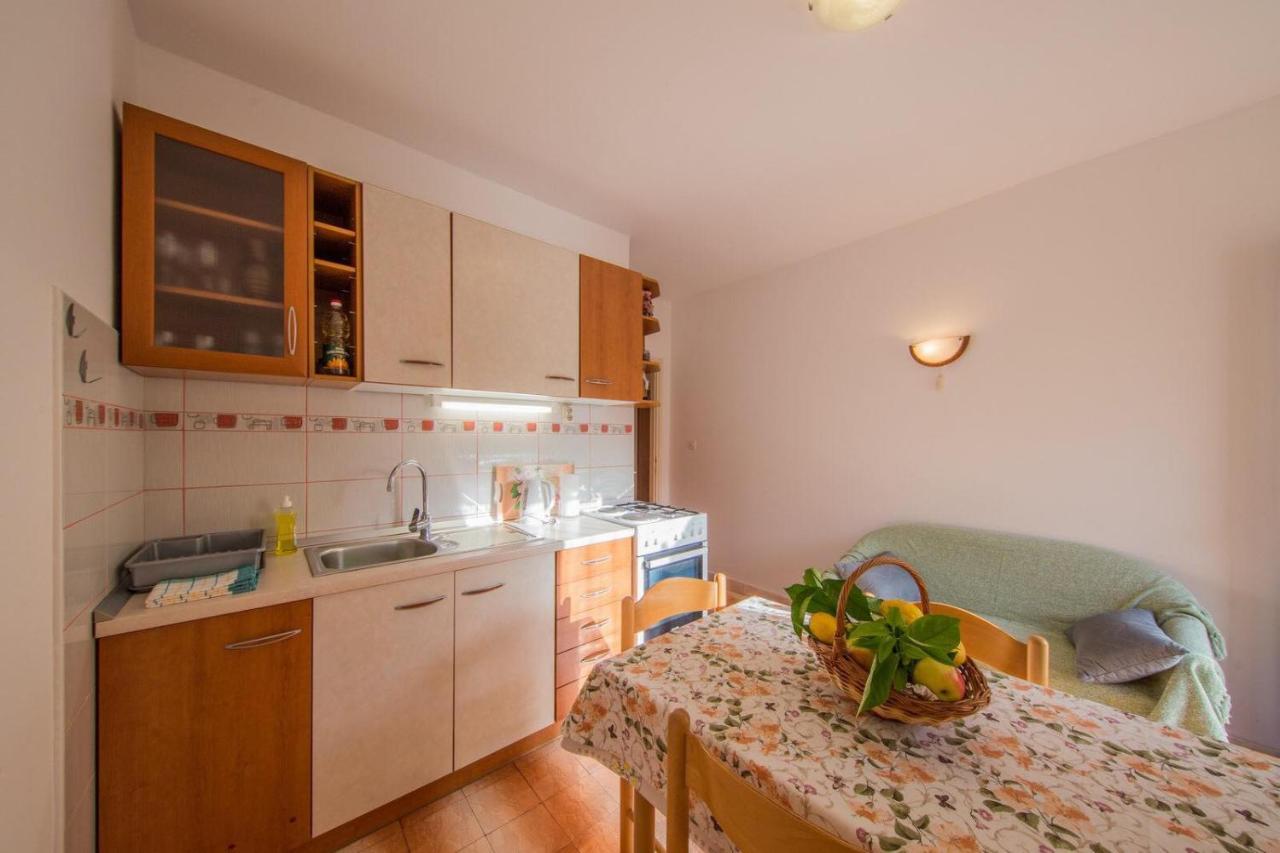Apartmani Katija 코미자 외부 사진